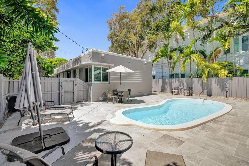 By Las Olas Bl, Pool, Parking, Remodeled & Central Fort Lauderdale Exterior photo